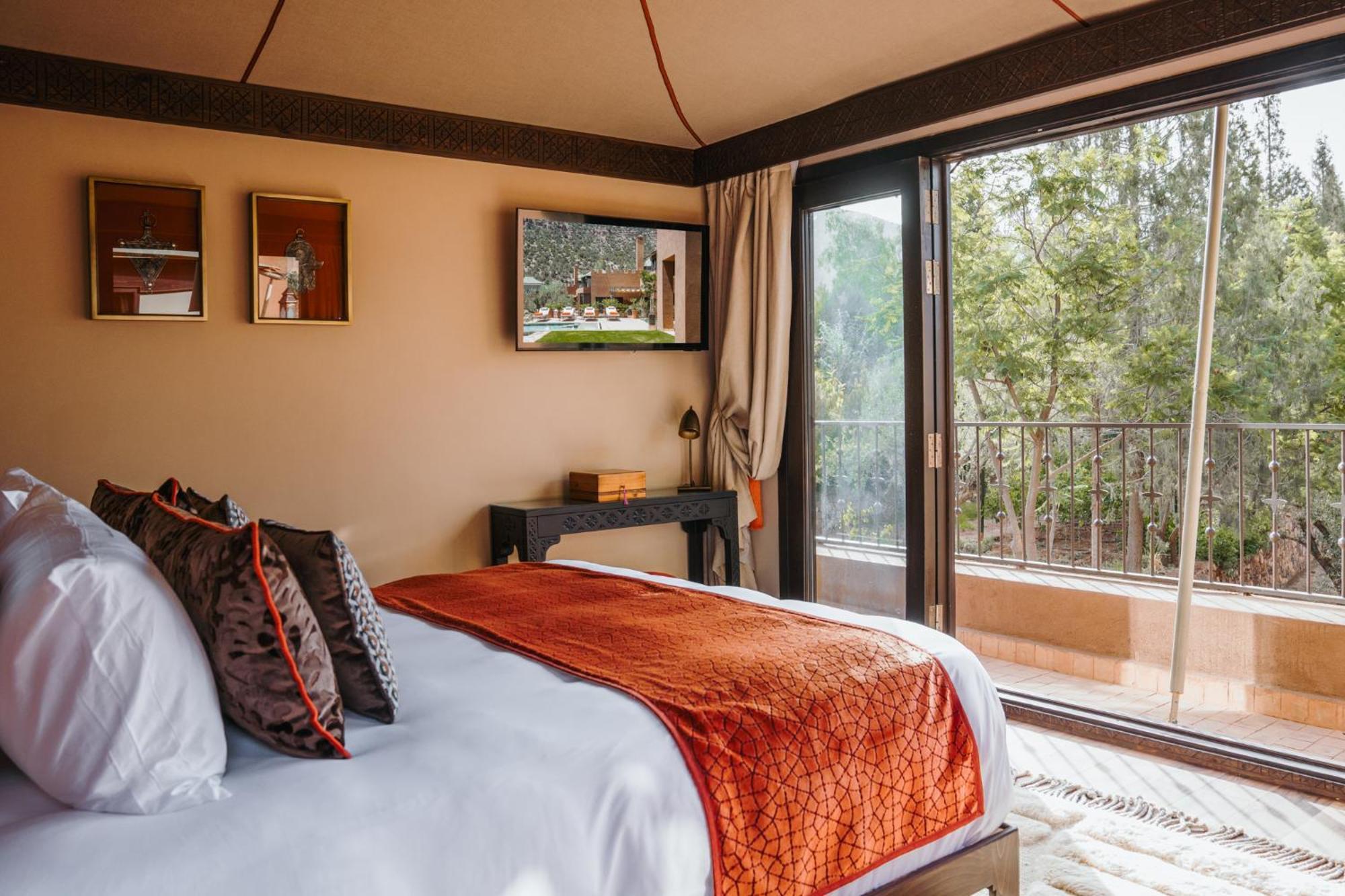 Kasbah Tamadot - Sir Richard Branson'S Moroccan Retreat Asni Luaran gambar