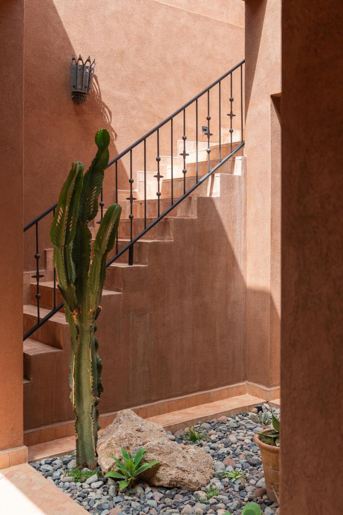 Kasbah Tamadot - Sir Richard Branson'S Moroccan Retreat Asni Luaran gambar